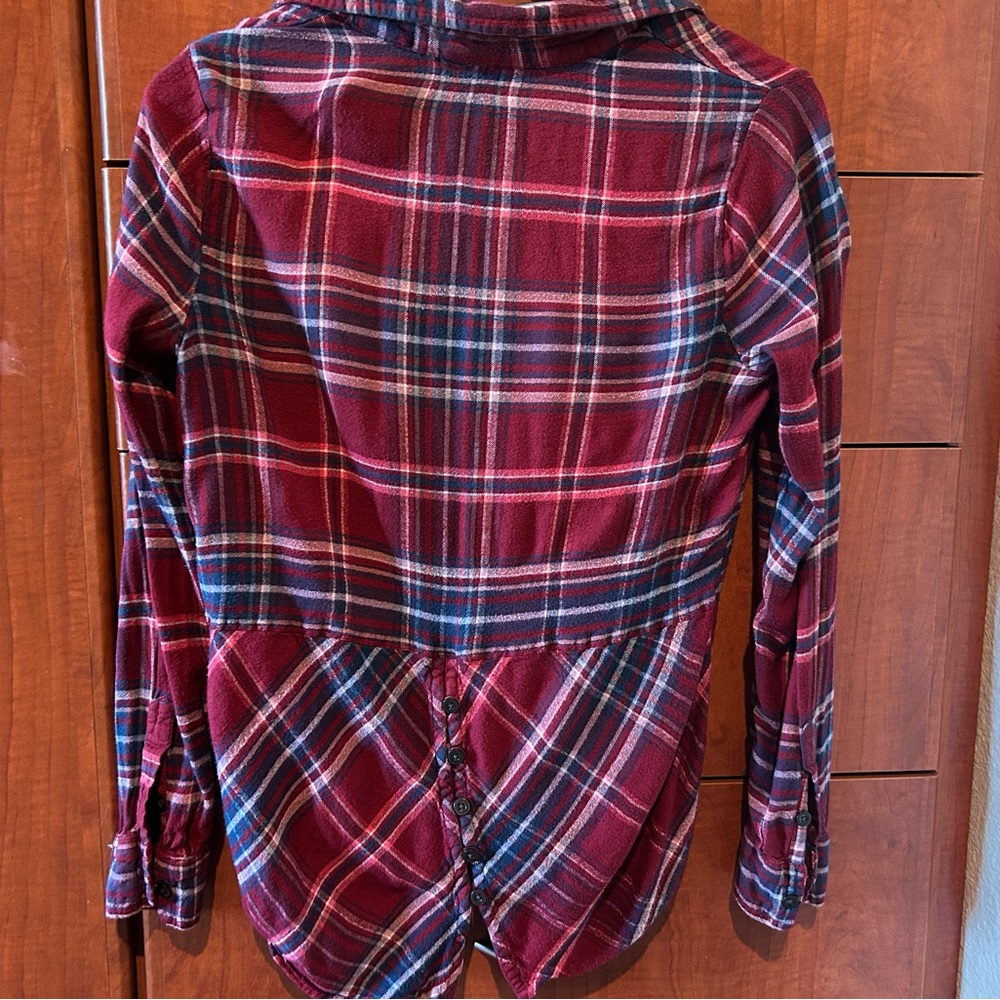 Women's Red Plaid Button-Up Shirt - Picture 10 of 10